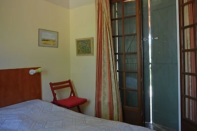 Villa semplicistica a Barjac con piscina