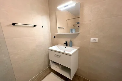 One bedroom apartment with sea view (4)