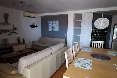 Three Bedroom Apartment with Terrace and Sea...