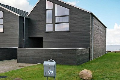 Modernes Ferienhaus mit Whirlpool in Hadsund