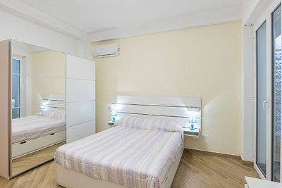 Herrliche Wohnung in Fondachello mit privatem...