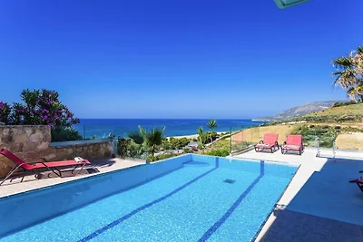 Villa a Episkopi con giardino