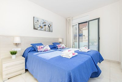 Apartamento moderno en Roses, España, a 150 m...