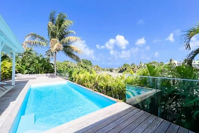 Villa a Saint-François con vista sul campo da...