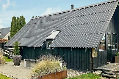 Modernes Kustenrefugium in Eno-By Traum