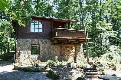 Besonderes Blockhaus am Waldrand