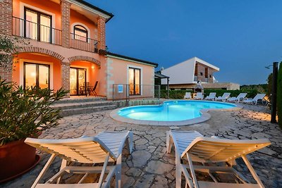 Villa Imagine mit beheiztem Pool