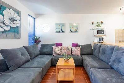 Apartment Zara - Two Bedroom Apartment with B...