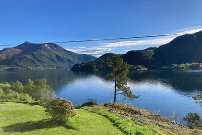 8 Personen Ferienhaus in Halsanaustan-By...