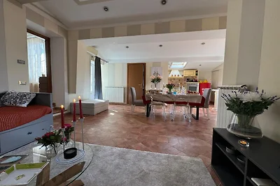 Een licht en gezellig appartement met prachti...