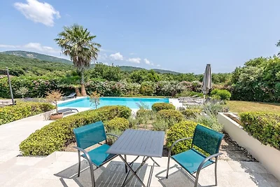 Vakantiehuis in Grimaud met zwembad