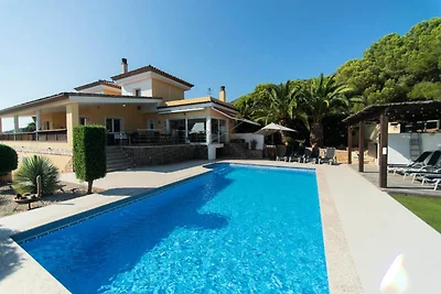 Villa in Palau-Saverdera mit privatem Pool