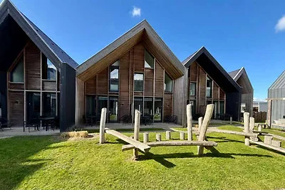 Schöne Lodge am Kirchplatz gelegen.