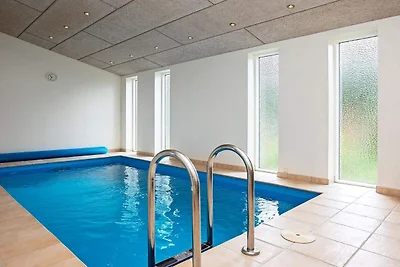 12 Personen Ferienhaus in Væggerløse