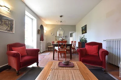 Appartamento con balcone esposto a sud