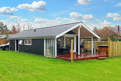 4 sterren vakantie huis in Væggerløse-By...