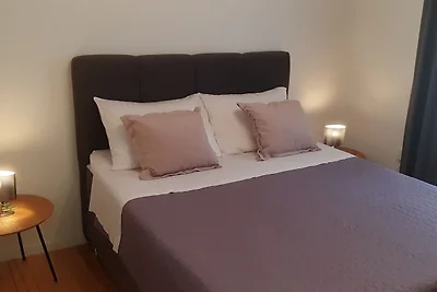 Appartamento Lug con piscina
