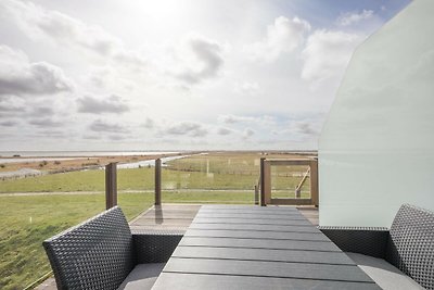 Exclusief appartement op dijk aan de Noordzee