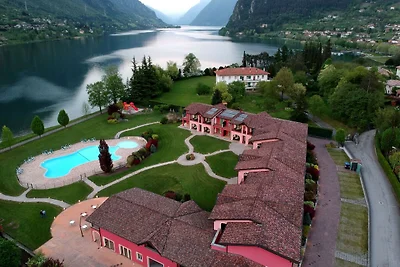 Luxuriöses Apartment in Idro mit Pool