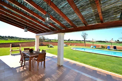 Villa in Muro mit Pool in der Nähe des Strand...