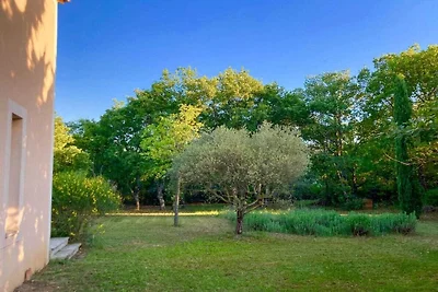 Charmantes Landhaus mit Pool – 637 SAT
