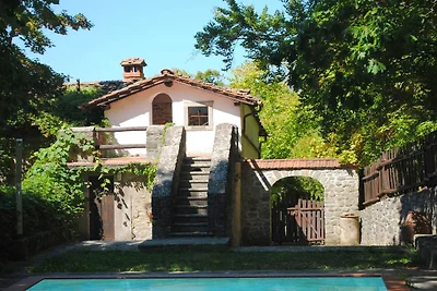 Ferienhaus in Pistoia mit Pool