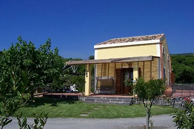 Ferienhaus in Mascali mit Schwimmbecken