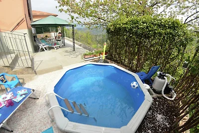Schönes Cottage mit Swimmingpool in Gualdo