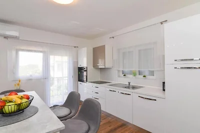 Sweet Apartment Rita - One Bedroom Apartment ...
