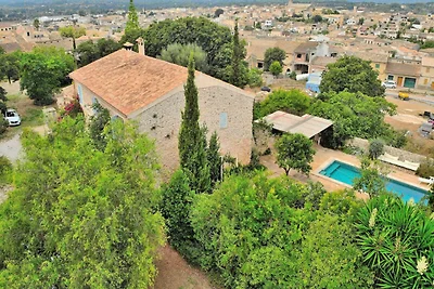 Haus in Llubá mit Pool und Grillplatz