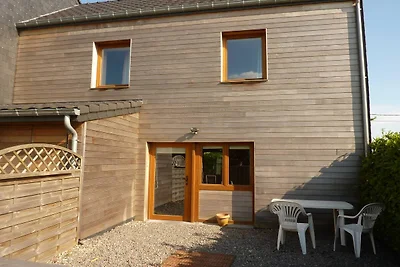 Cottage a Comont con giardino