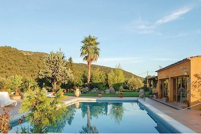 Einladende Villa in Calonge mit privatem Pool