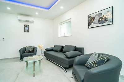 Hidden Gem Apartment - Two Bedroom Apartment ...