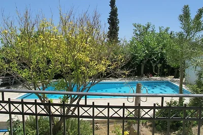 Ferienhaus in Pitsidia mit Schwimmbecken
