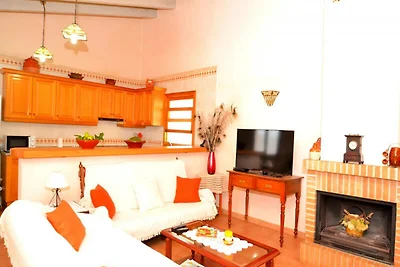 Haus in Llubí mit Pool und Blick auf die...