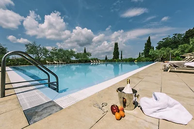 Wunderschöne Wohnung mit Pool