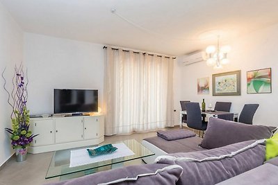 Apartments Paola - Two Bedroom Apartment with...