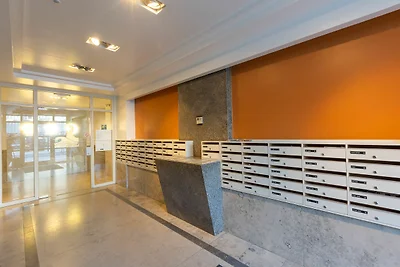 Licht appartement op de 5e verdieping