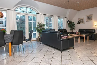 18 Personen Ferienhaus in Ulfborg-By Traum