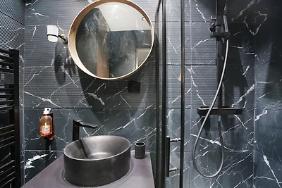 Sublim und neues Studio Moulin Rouge