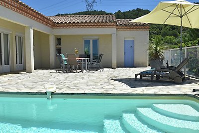 Ruhige Villa in Oupia mit privatem...