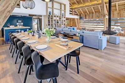 Chalet in La Clusaz mit Innenpool