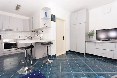 Casa vacanze caratteristica a Mastrinka con...