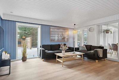 Strand-Retreat mit Pool -- By Traum...