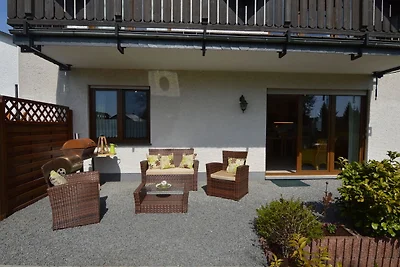 Moderne Ferienwohnung in Nohn in Waldnähe
