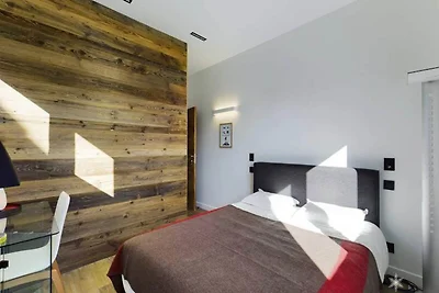 Chalet in Gollet mit Pool und Bergblick