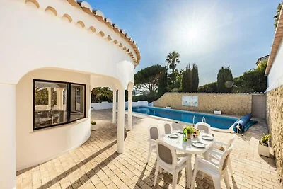 Appartamento a Burgau con piscina privata