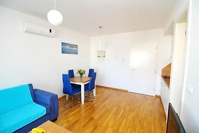 Apartments Kula - One-Bedroom Apartment with ...