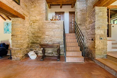 Villa in Borgo Pace mit Pool