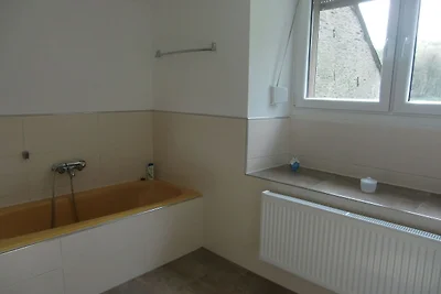 Vakantiehuis met 2 slaapkamers en privיtuin